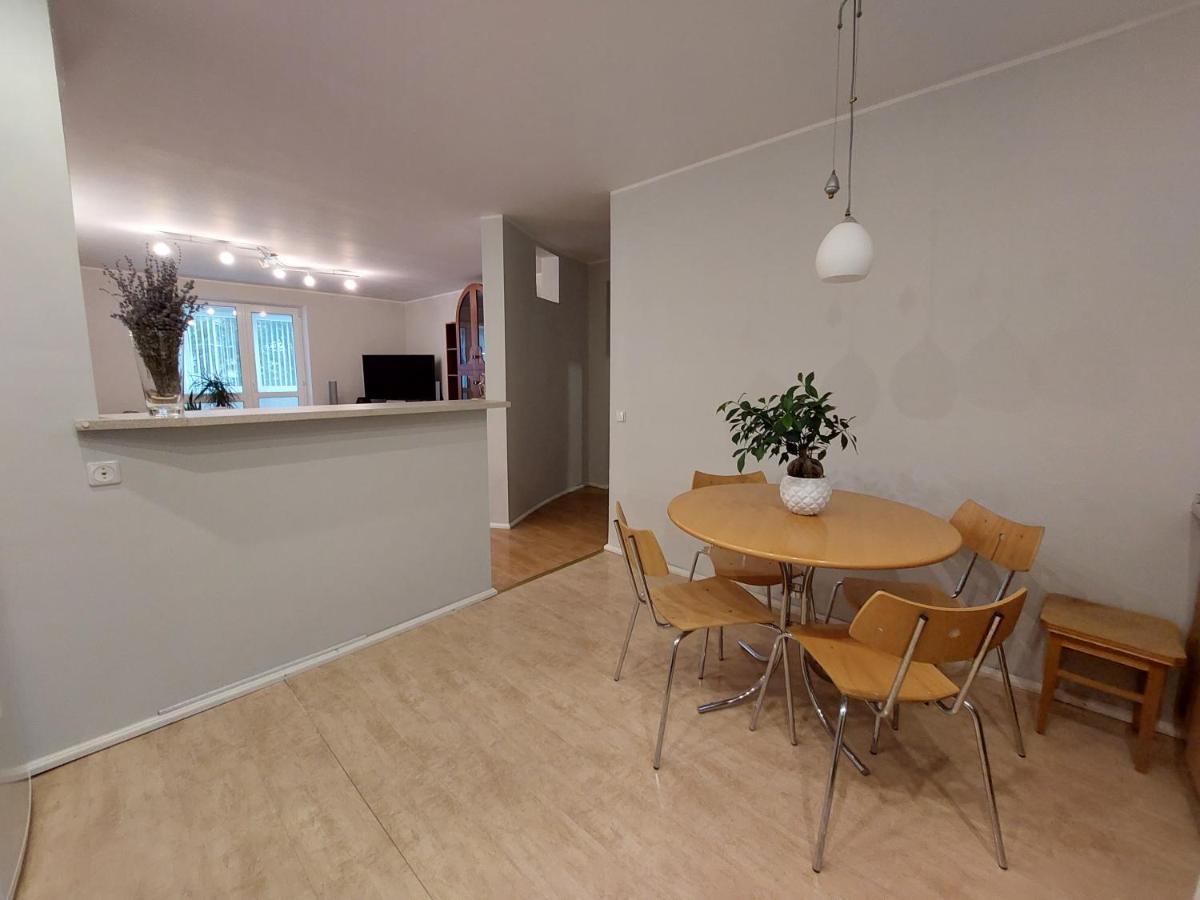 Family House Apartments Вильнюс Экстерьер фото