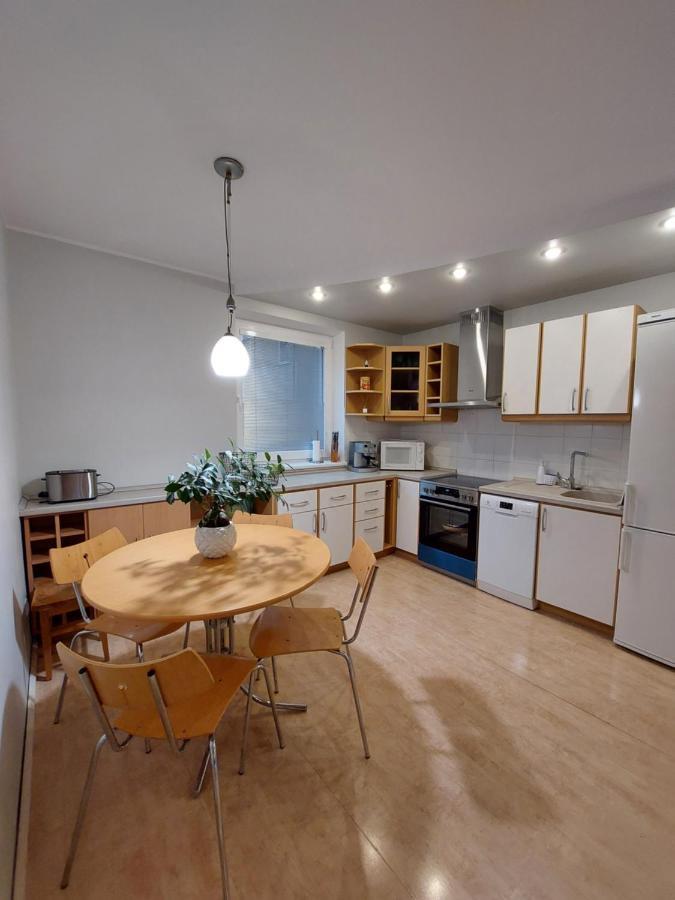 Family House Apartments Вильнюс Экстерьер фото